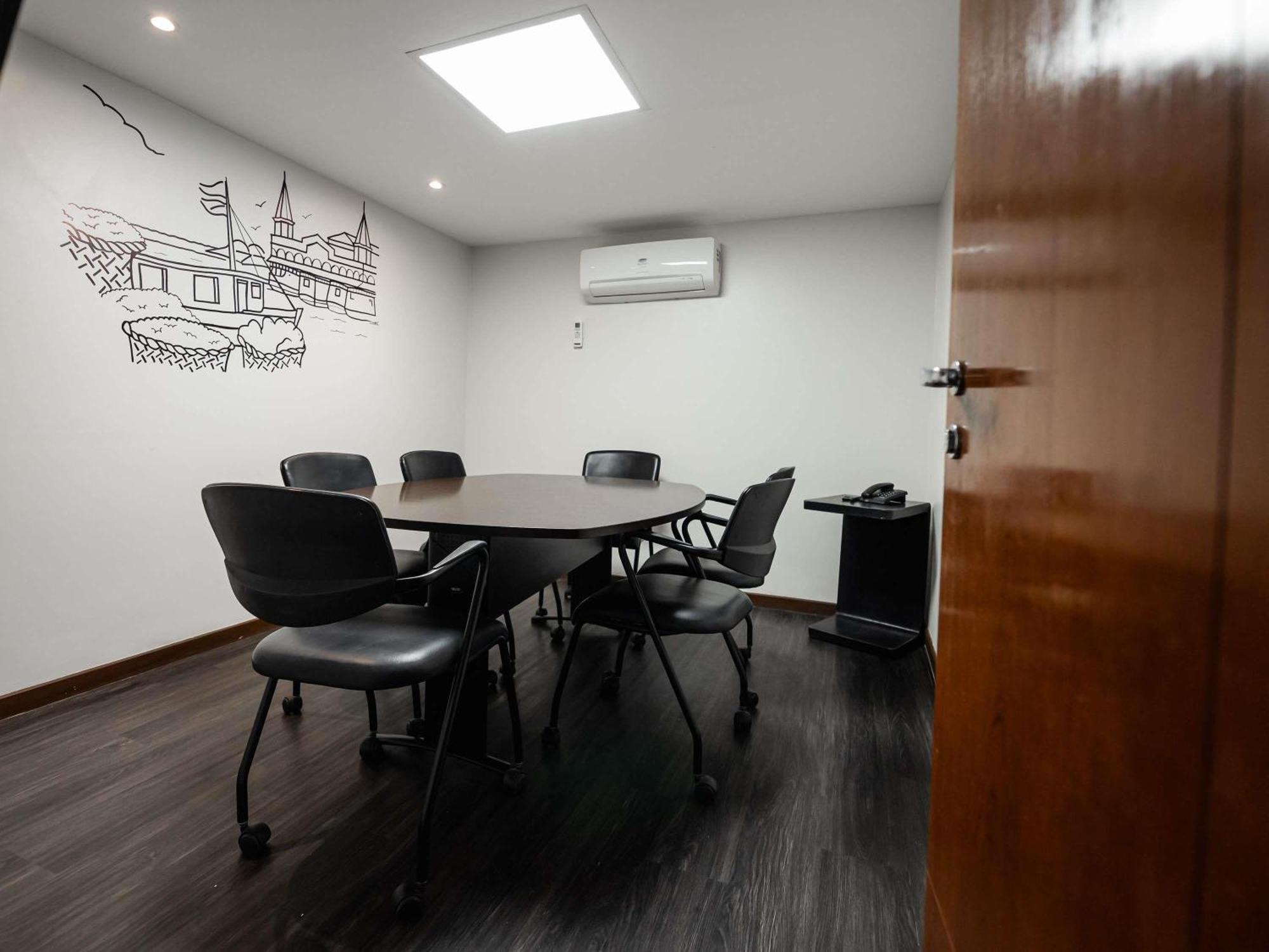 Отель Ibis Styles Belem Nazare Экстерьер фото